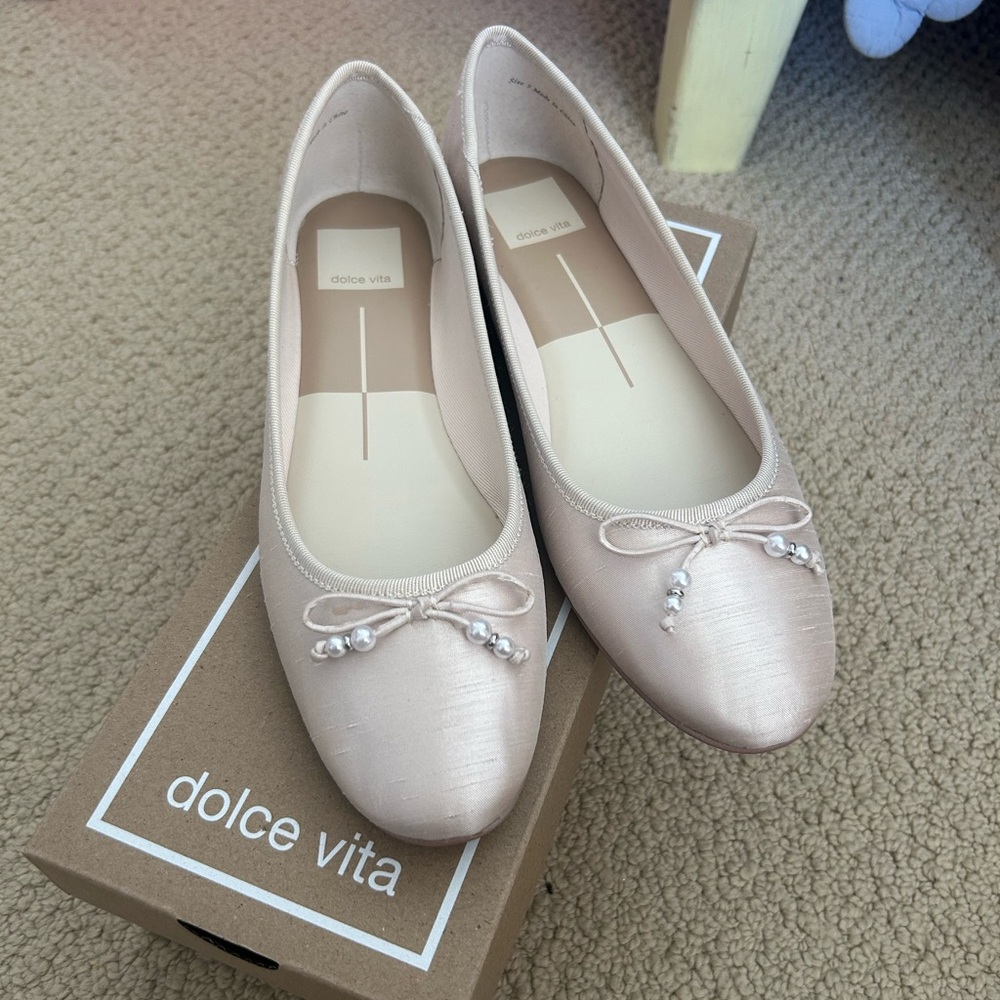 dolce vita pearl bow ballet flats
